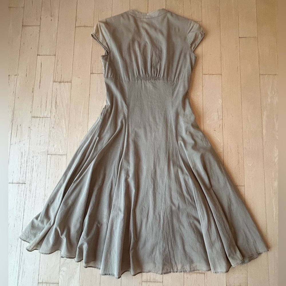 Margaret O’Leary 100% Cotton Button Down Smocked Midi Dress in Beige Size Small - Picture 4 of 16